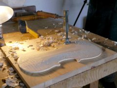 ébauchage de la table - Thomas Billoux Luthier